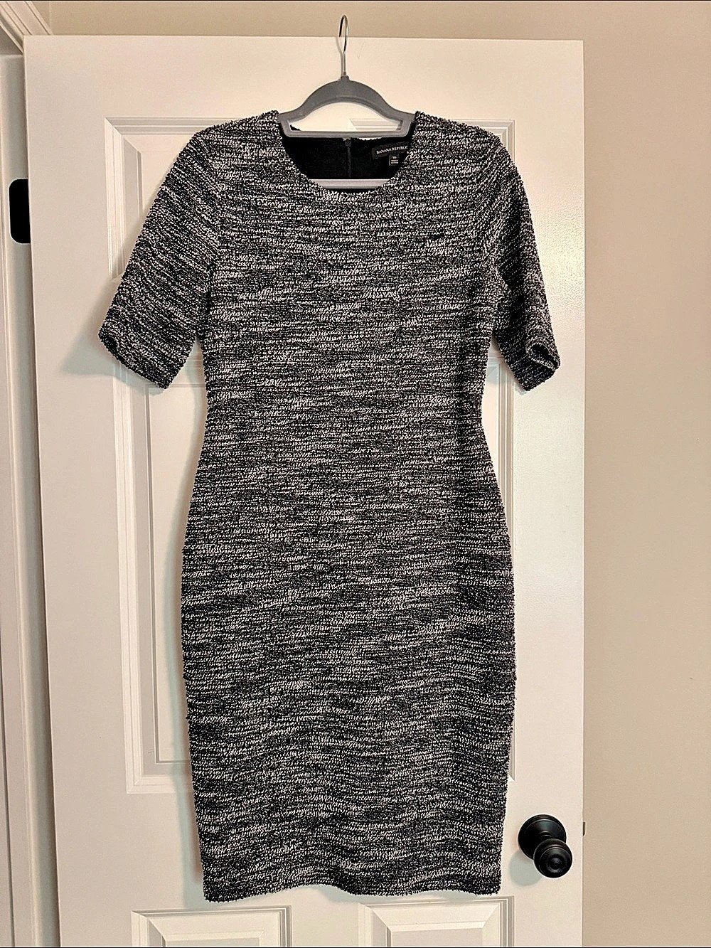 Banana Republic Tweed Midi Dress in Black & White Size 10